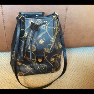 Vintage Rare Mark Cross black saffiano leather bucket bag